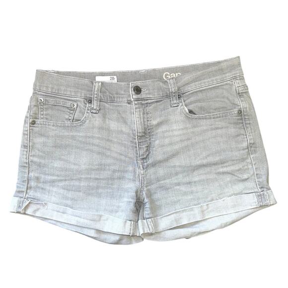 GAP Slim Shorts Light Gray Denim Size 28 / 6 Regular Mid Rise Rolled Grunge - Picture 1 of 5